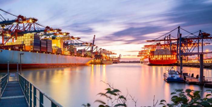 China's 4-Month Earnings Surpass Vietnam, Half of Saudi Arabia; Industrial 